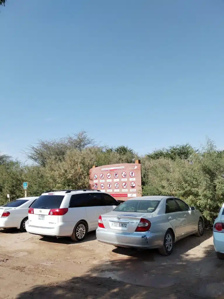 Love Lake Dubai: Photos, Romantic Spot, Timings, Tour 3 love lake dubai parking