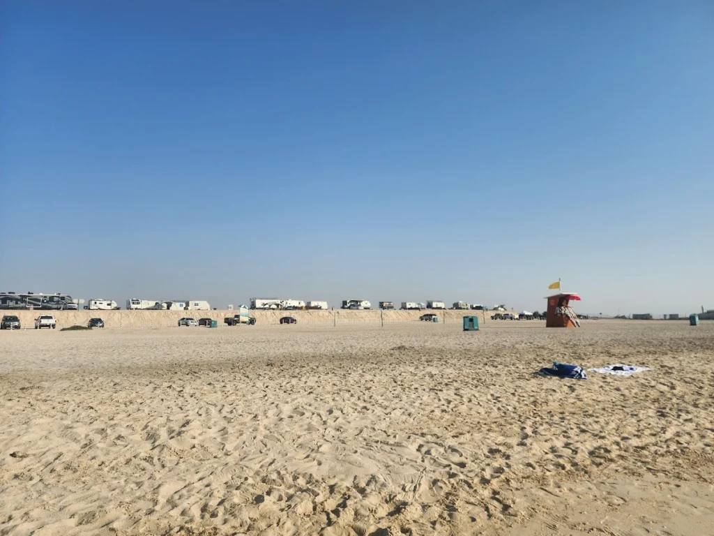 is jumeirah beach open to the public