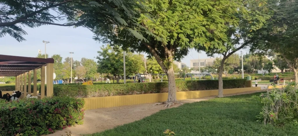 al rashidiya park timings