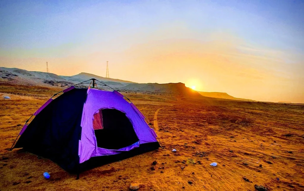 shuweihat island camping